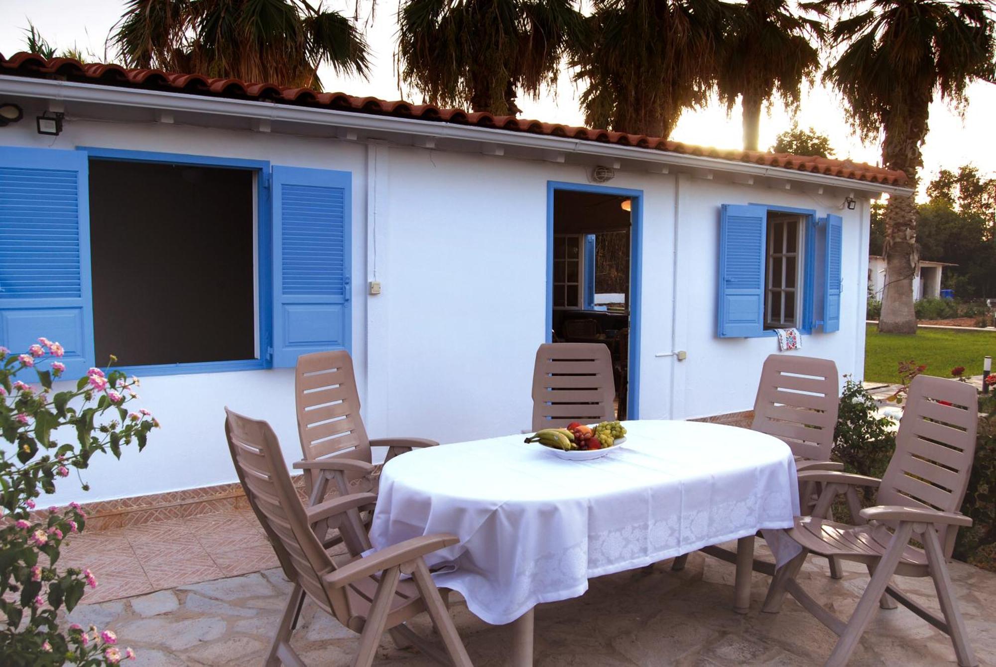 Villa Akrata Esterno foto