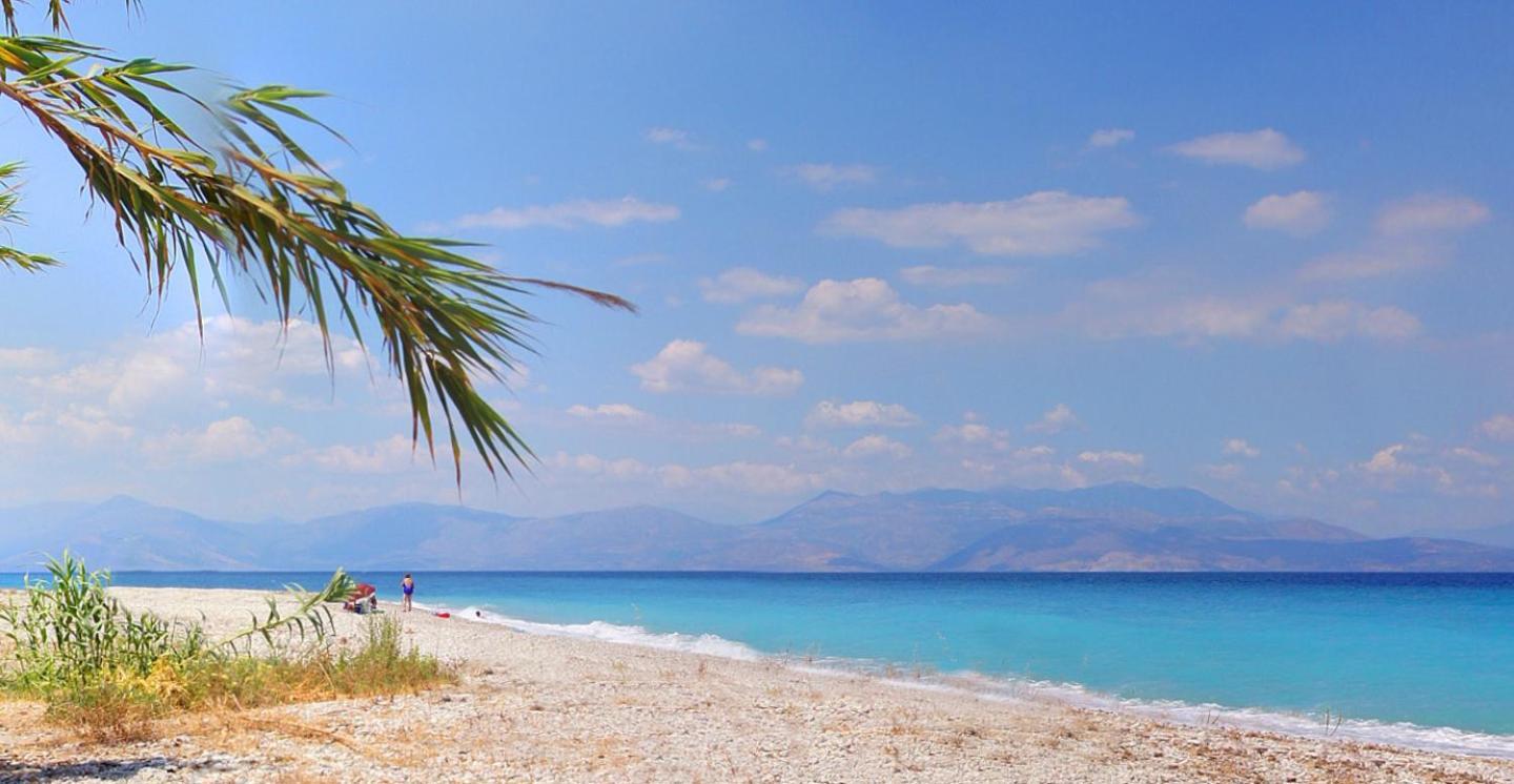Villa Akrata Esterno foto