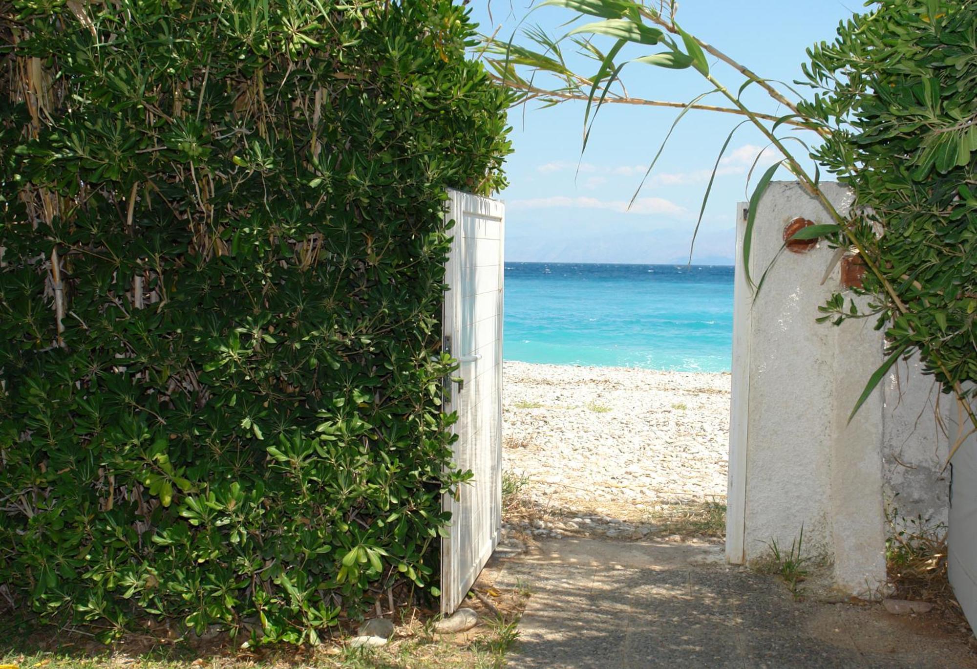 Villa Akrata Esterno foto
