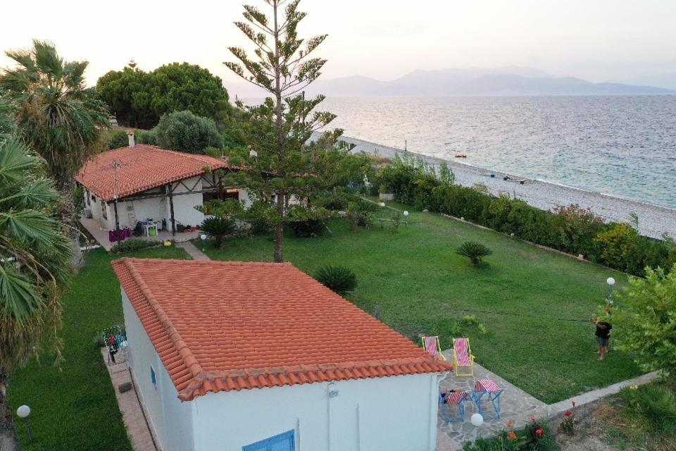Villa Akrata Esterno foto